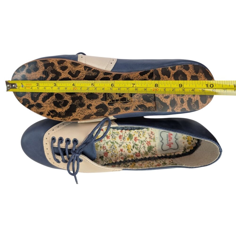 Bettie Page by Ellie | ModCloth Study Buddy Oxford Flats | Size 10 - Picture 11 of 12